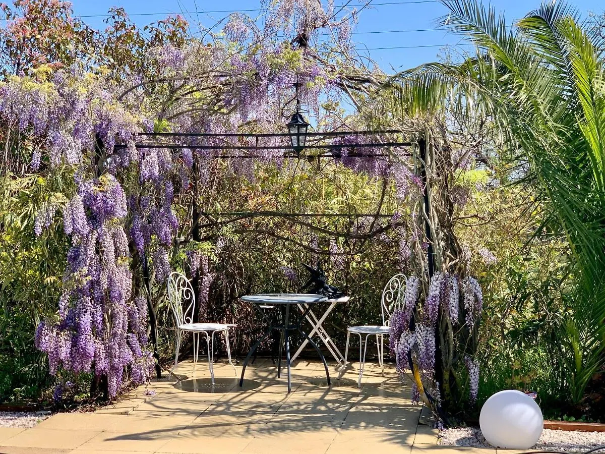טורט Villa La Rose Des Vents לינה וארוחת בוקר